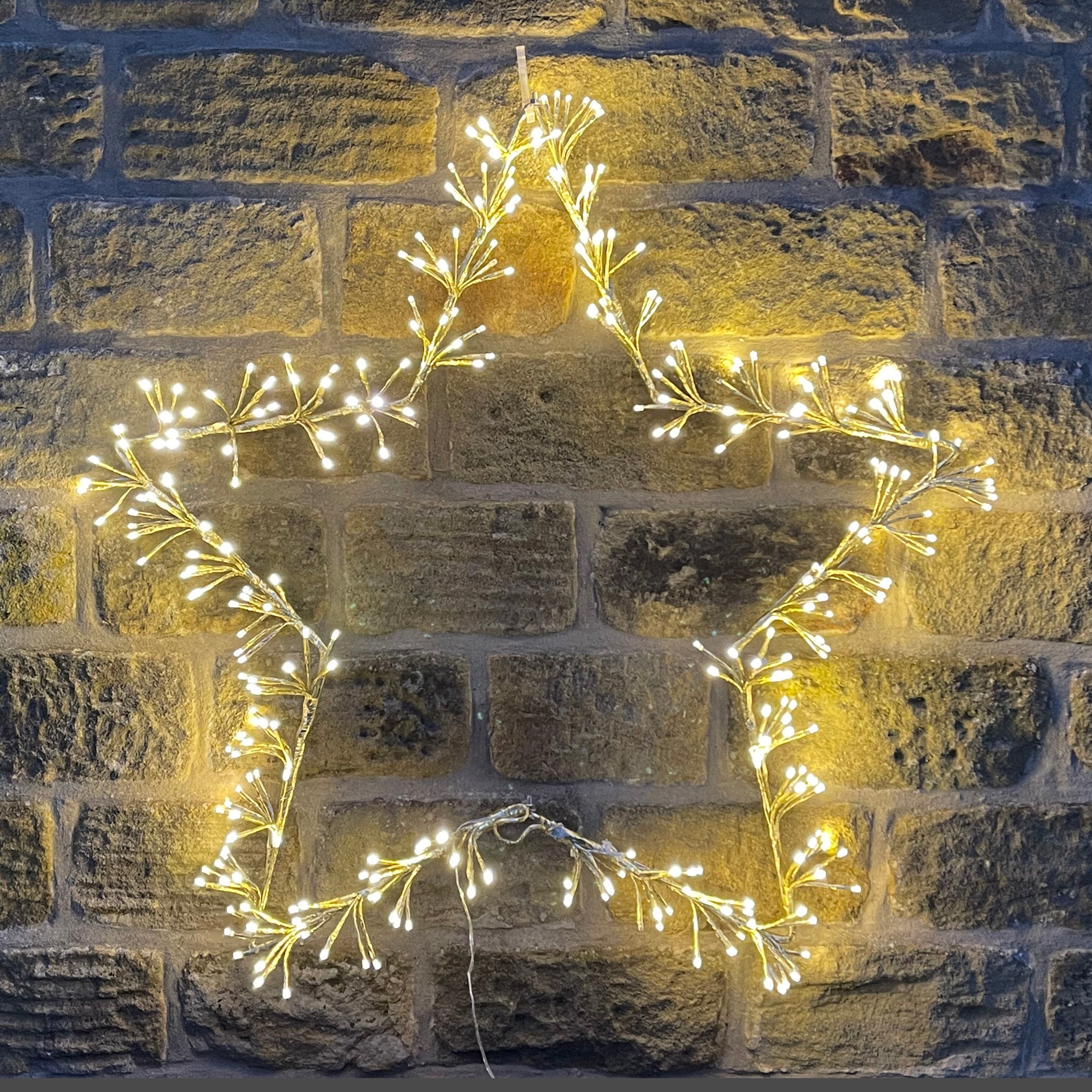 90cm Gold Star Cluster Silhouette with Warm White LEDs Best deal ???? Premier 90cm Gold Star Cluster Silhouette With Warm White LEDs ???? -UK Christmas World Sales Store 20220427 194651698 iOS