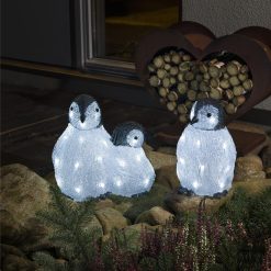 Deals ❤️ Konstsmide Acrylic Penguin Family With 48 LEDs ????